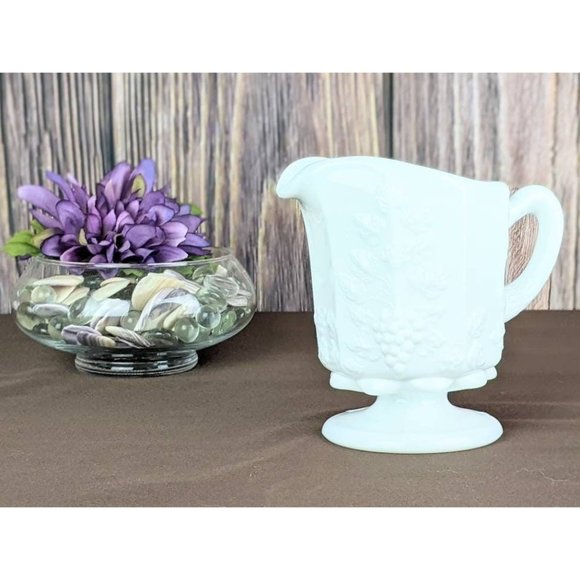 Vtg MCM White Opaque Milk Glass Creamer Juice Pitcher Westmoreland Grape Leaves - Picture 2 of 8